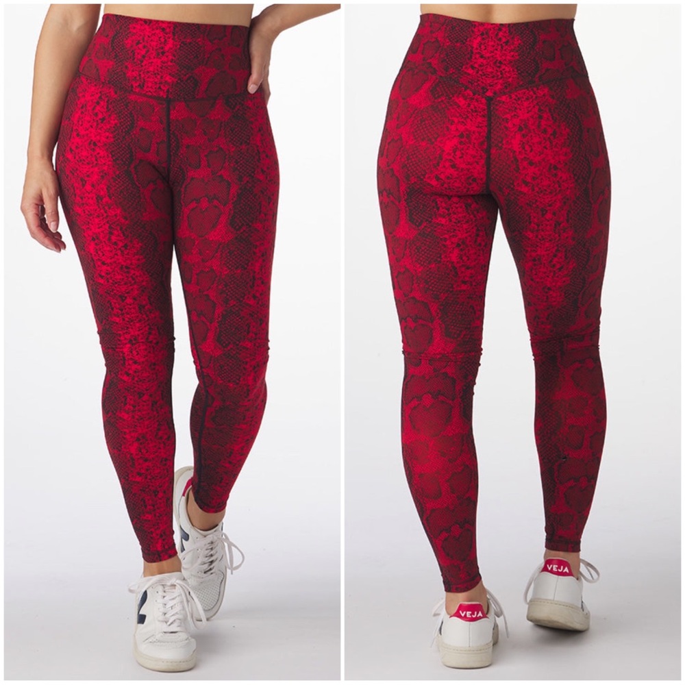 •GYLDER• Sultry High-Waisted Leggings in Red Cherry Snake Print Size XS